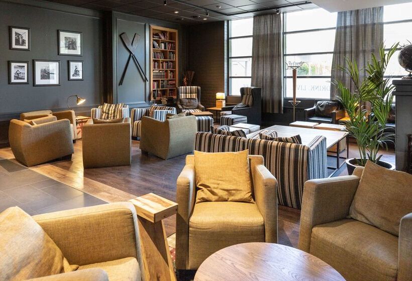 فندق Scandic Helsinki Aviacongress