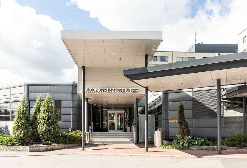 فندق Scandic Helsinki Aviacongress