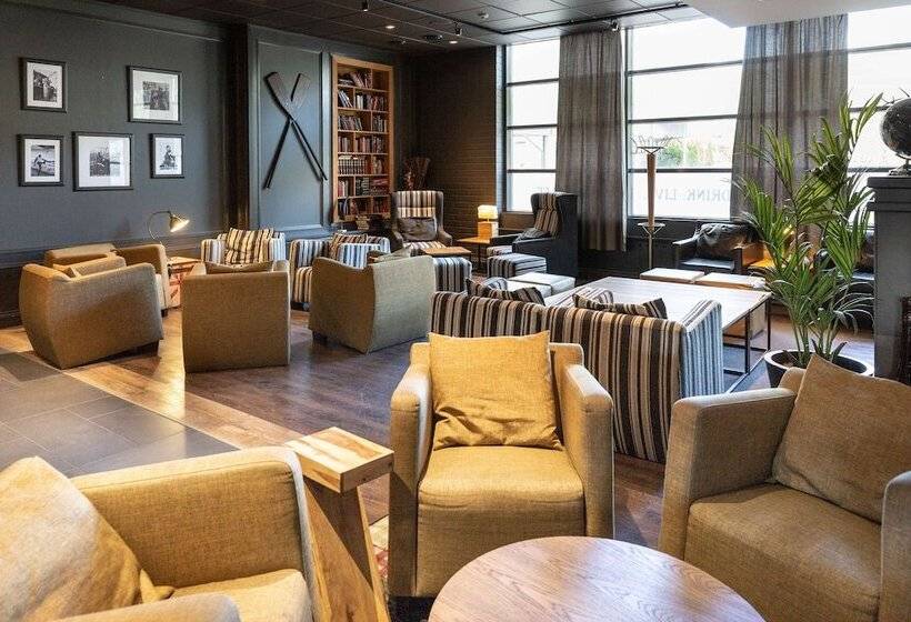 فندق Scandic Helsinki Aviacongress