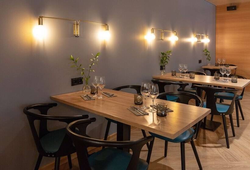 فندق Scandic Helsinki Aviacongress