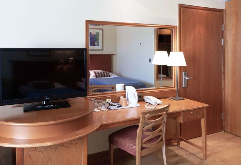 בית מלון כפרי Scandic Eden Nokia