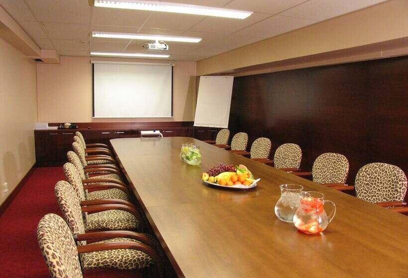 בית מלון כפרי Scandic Eden Nokia