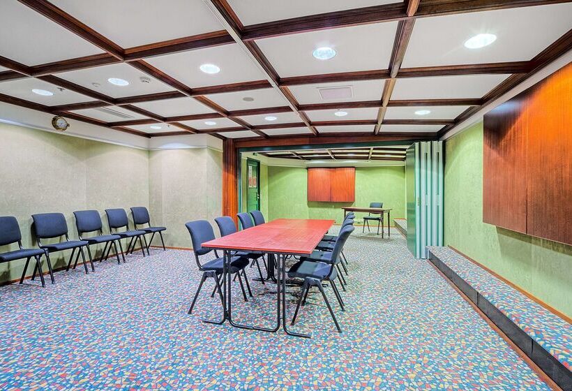 ホテル Scandic Grand Marina