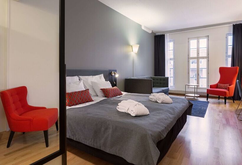 ホテル Scandic Grand Marina