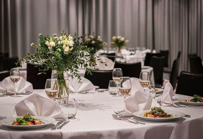 ホテル Scandic Grand Marina