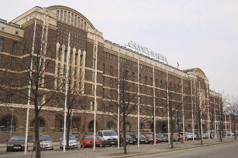 ホテル Scandic Grand Marina