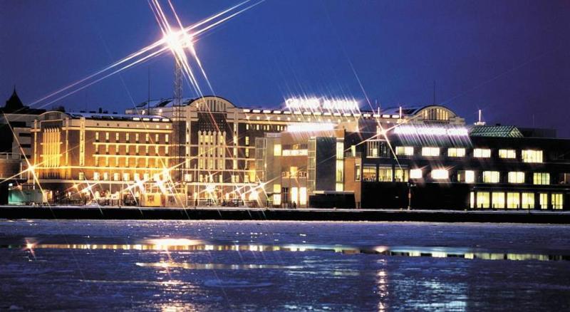ホテル Scandic Grand Marina