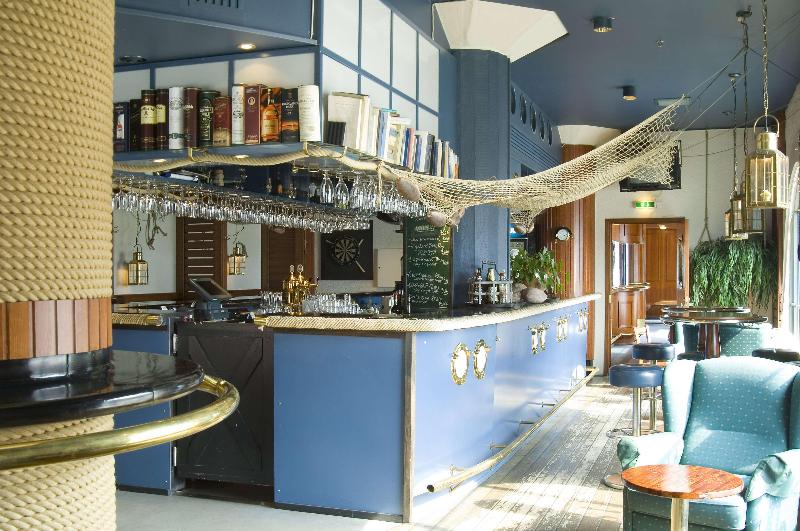 ホテル Scandic Grand Marina