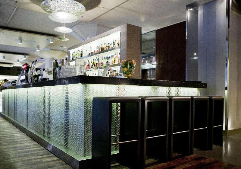 ホテル Scandic Grand Marina