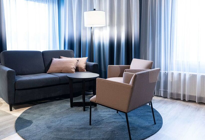 Отель Scandic Jyvaskyla Station