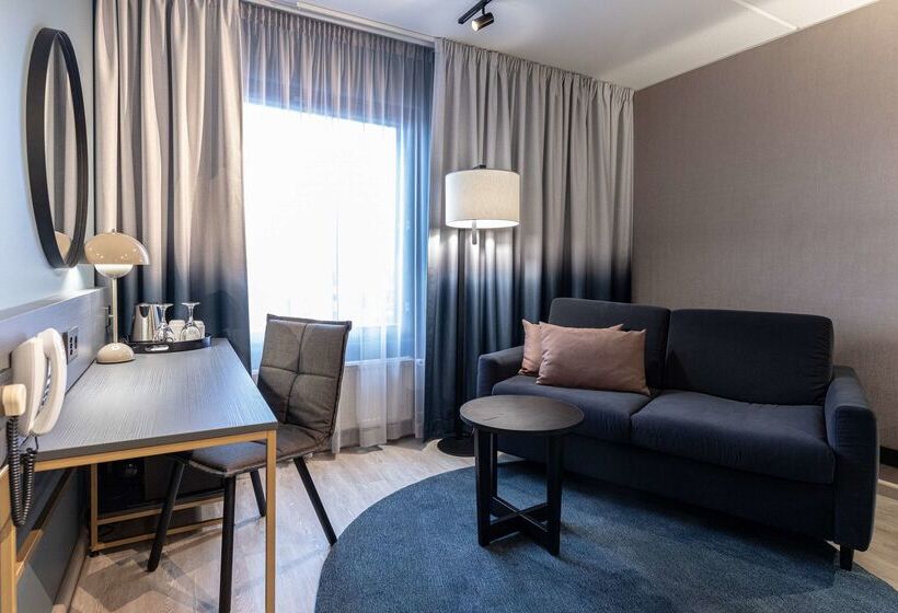 Отель Scandic Jyvaskyla Station