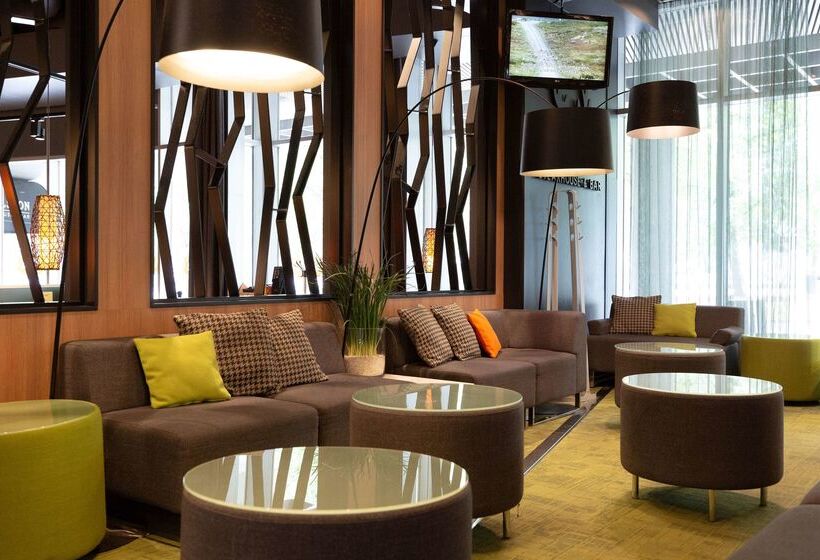 ホテル Scandic Tampere Hameenpuisto