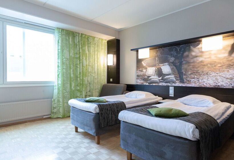ホテル Scandic Tampere Hameenpuisto