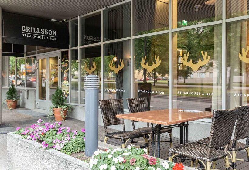 ホテル Scandic Tampere Hameenpuisto