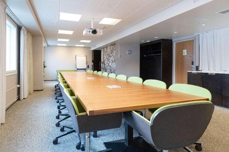 ホテル Scandic Tampere Hameenpuisto