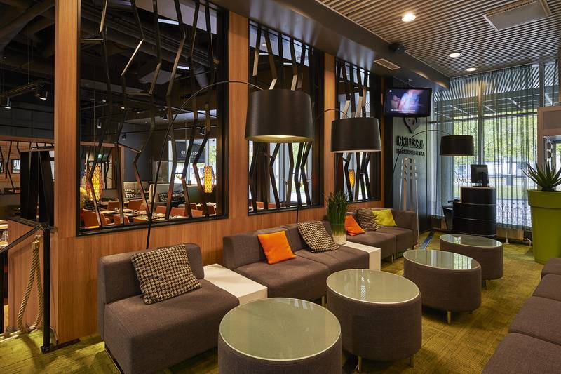 ホテル Scandic Tampere Hameenpuisto