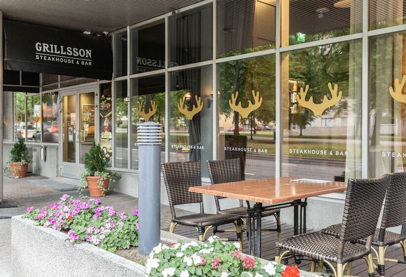 ホテル Scandic Tampere Hameenpuisto