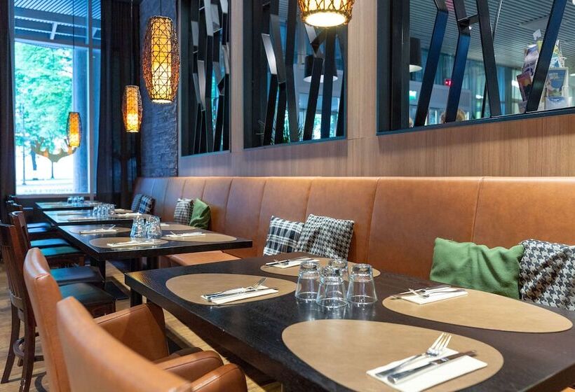 ホテル Scandic Tampere Hameenpuisto