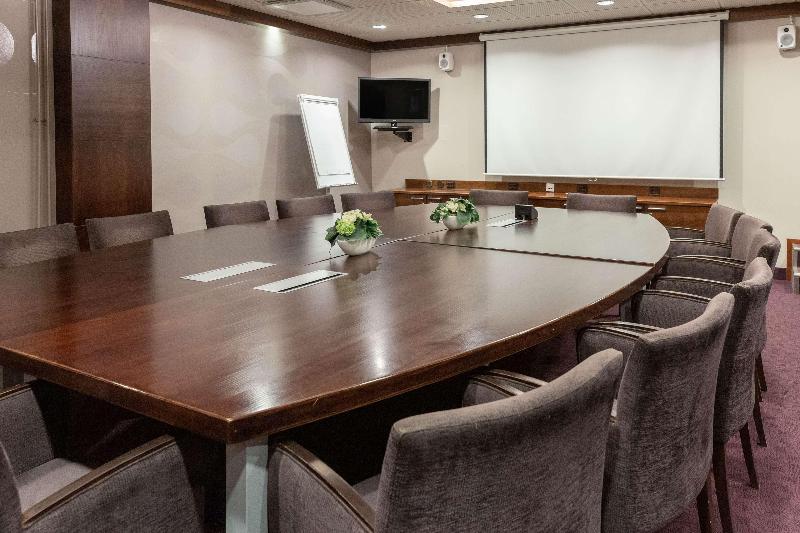 ホテル Scandic Tampere Koskipuisto