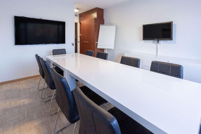 ホテル Scandic Tampere Koskipuisto