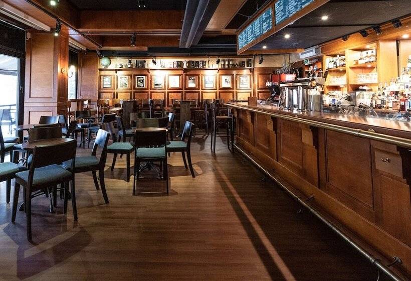 ホテル Scandic Tampere Koskipuisto