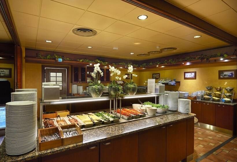 ホテル Scandic Tampere Koskipuisto