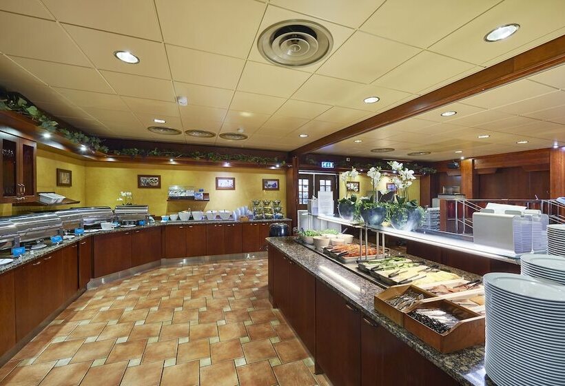 ホテル Scandic Tampere Koskipuisto