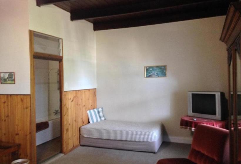 فندق Sleeping Beauty Guesthouse