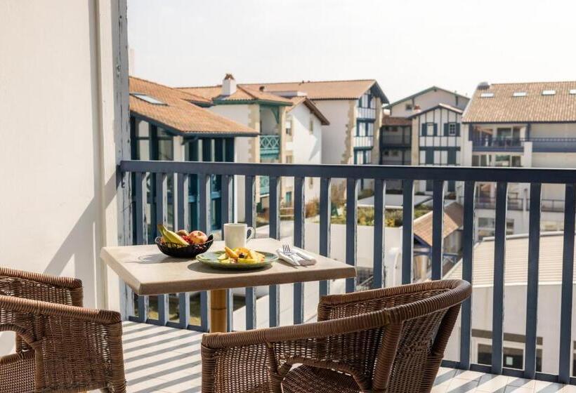 בית מלון כפרי & Spa 4 Serge Blanco