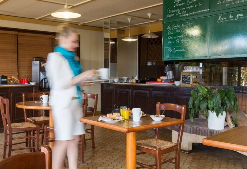 호텔 Kyriad Annecy Nord Epagny