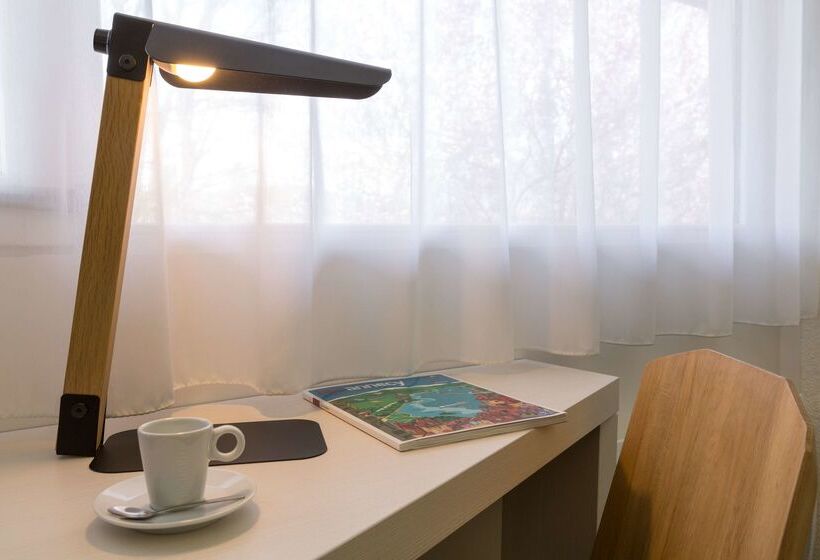 호텔 Kyriad Annecy Nord Epagny