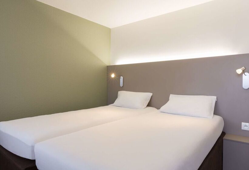 호텔 Kyriad Annecy Nord Epagny