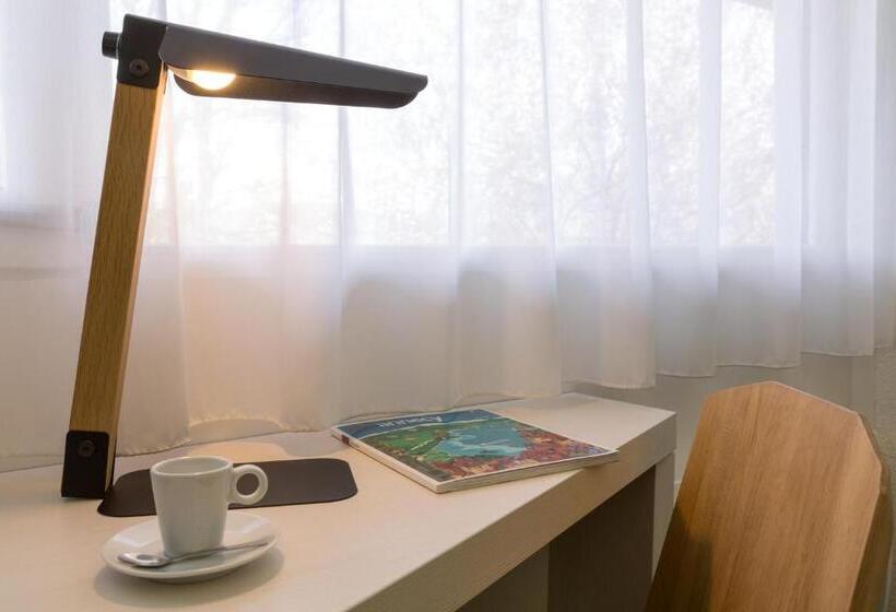 호텔 Kyriad Annecy Nord Epagny