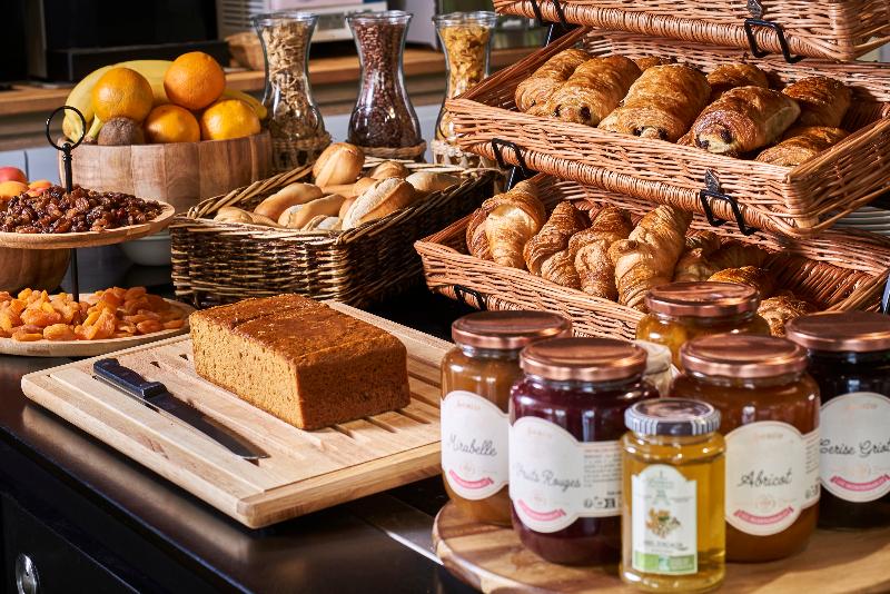 ホテル The Originals City Hôtel La Verrière Yvelines