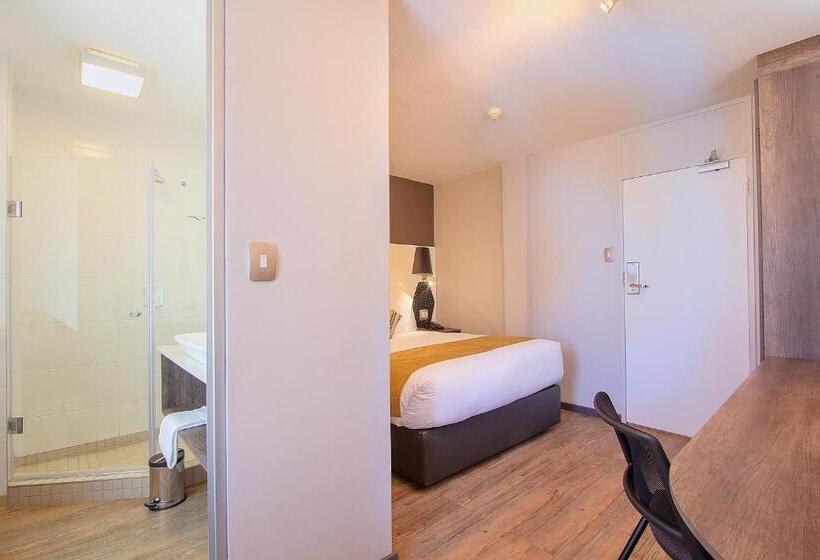 ホテル The Pretoria