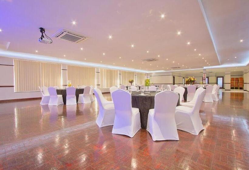 ホテル The Pretoria