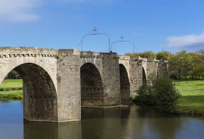 هتل Tribe Carcassonne