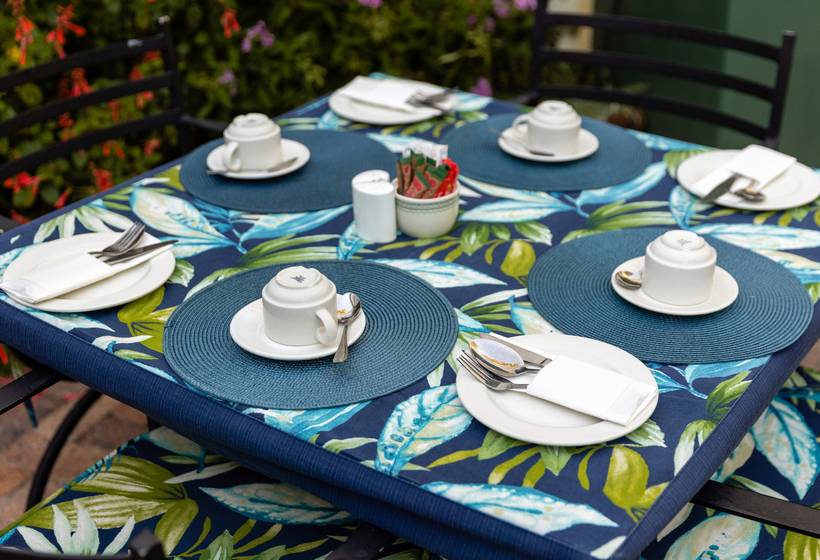 فندق Lord Charles