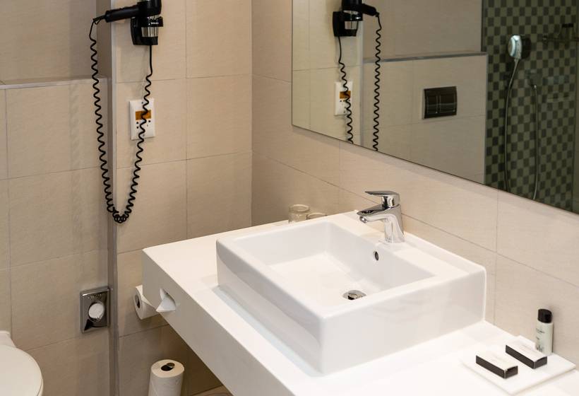 فندق Lord Charles