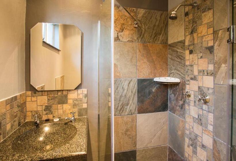 Merry Pebbles Resort