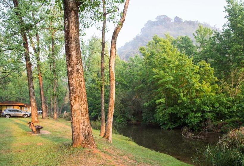 Merry Pebbles Resort