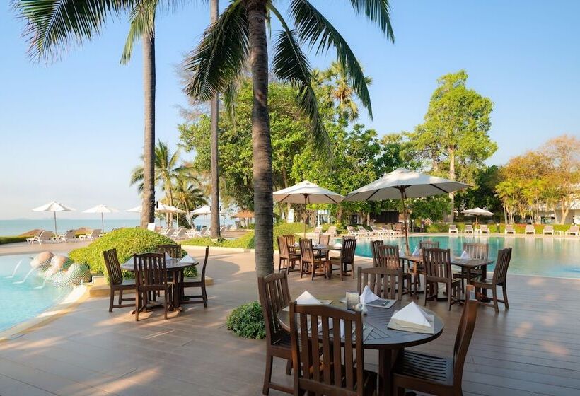 Novotel Rayong Rim Pae Resort