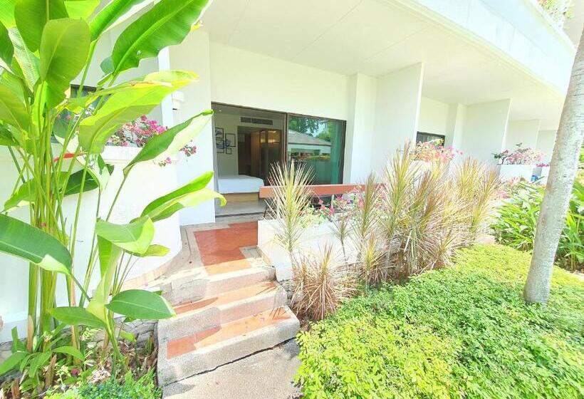 Novotel Rayong Rim Pae Resort