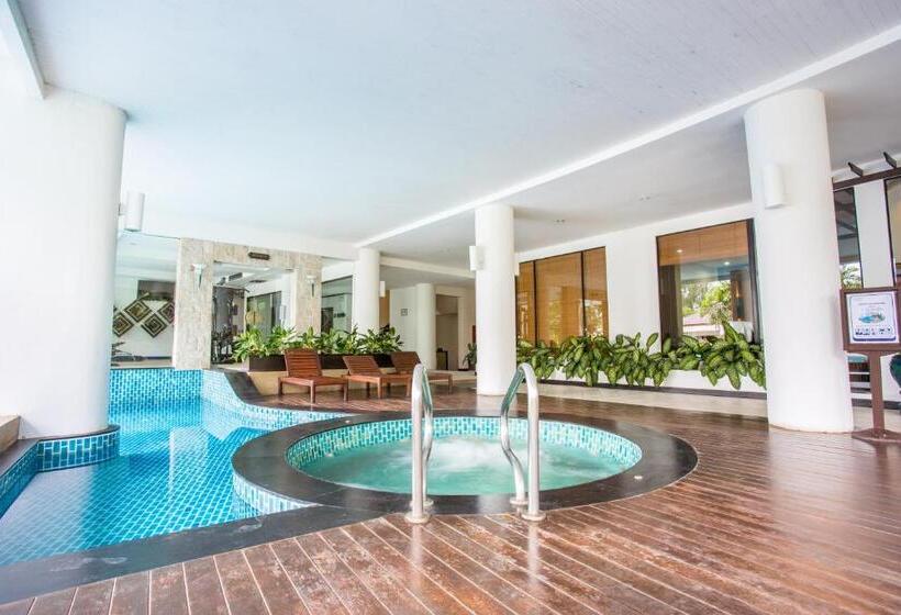 Novotel Rayong Rim Pae Resort