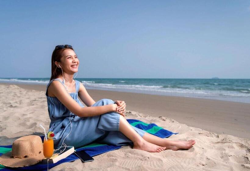 Novotel Rayong Rim Pae Resort