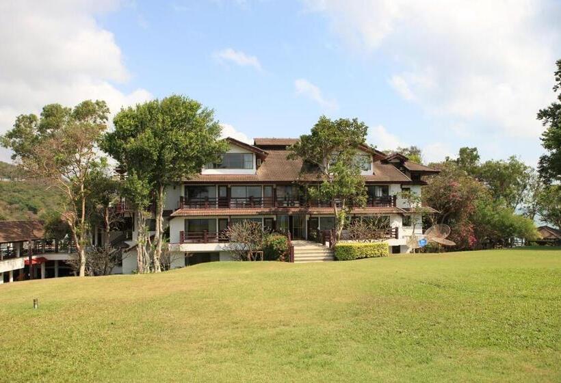 Rayong Resort Hotel โรงแรมระยองรีสอร์ท