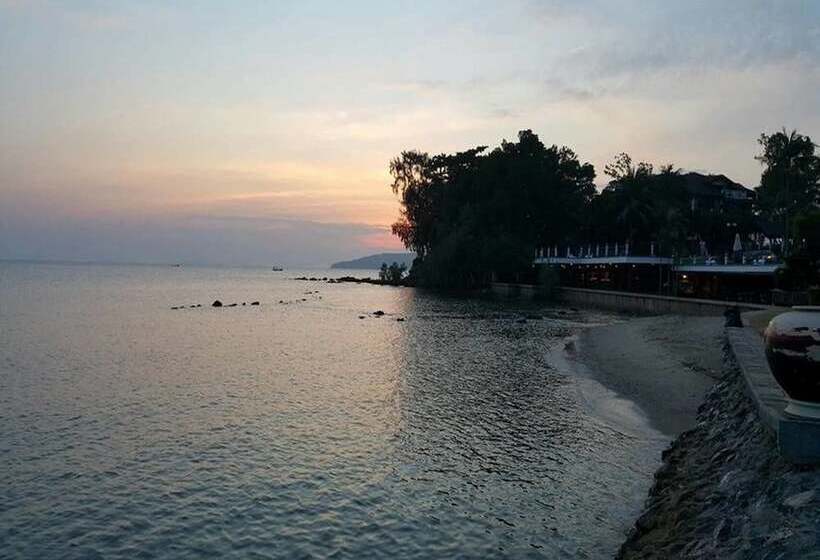 Rayong Resort Hotel โรงแรมระยองรีสอร์ท