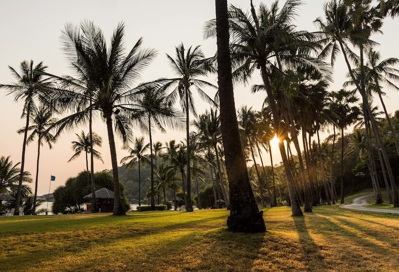 Rayong Resort Hotel โรงแรมระยองรีสอร์ท