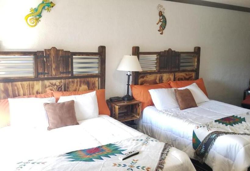 Adobe Sands Motel
