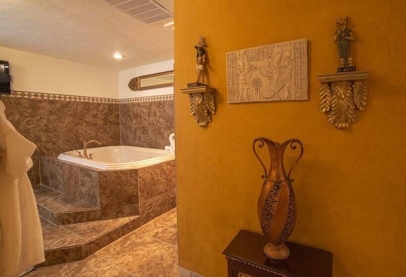 민박 The Anniversary Inn   Logan